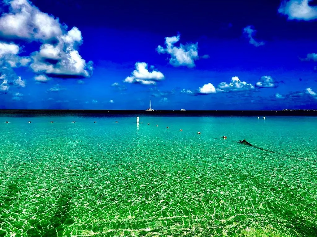 アパートホテル West Bay The Groveアパートホテル